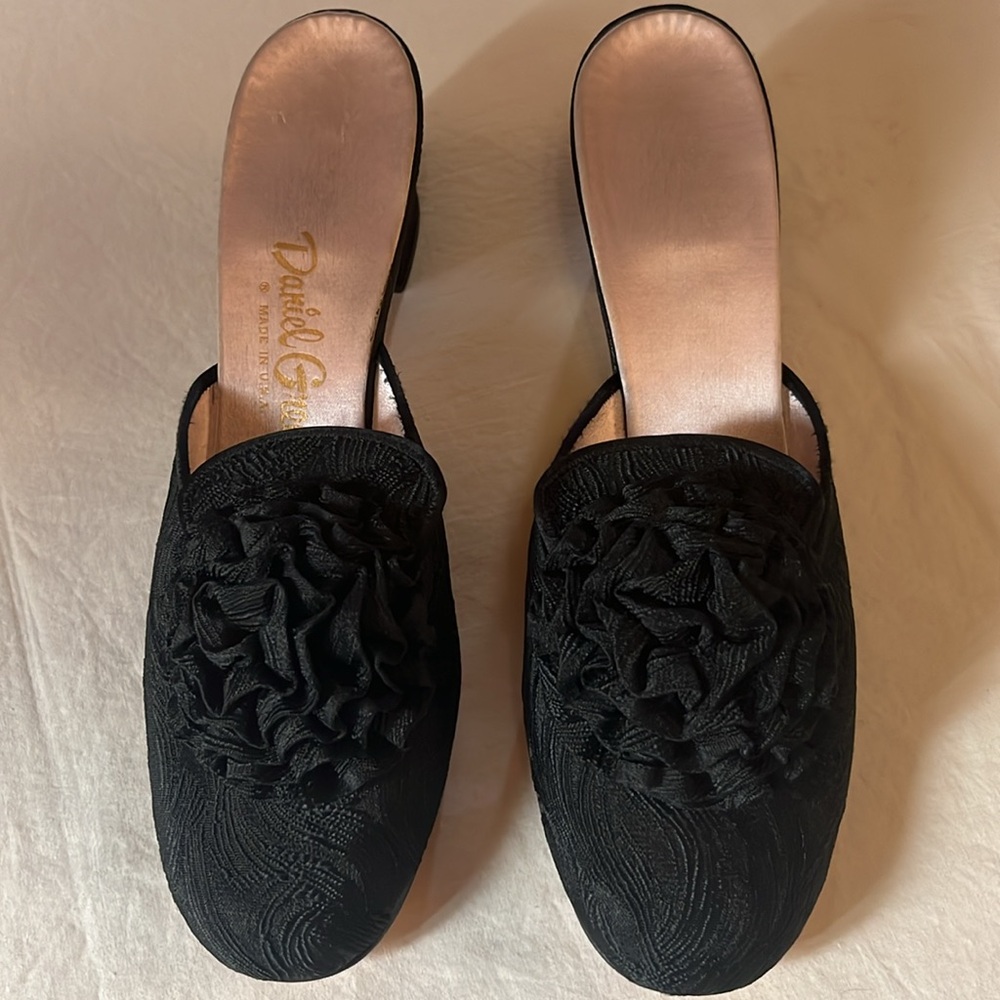 Vtg Daniel Green Ladies Home Slippers 1950s black B65, 8N , fit like 7